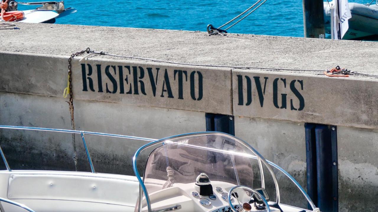 Dv Garda Suite Campione del Garda Dış mekan fotoğraf